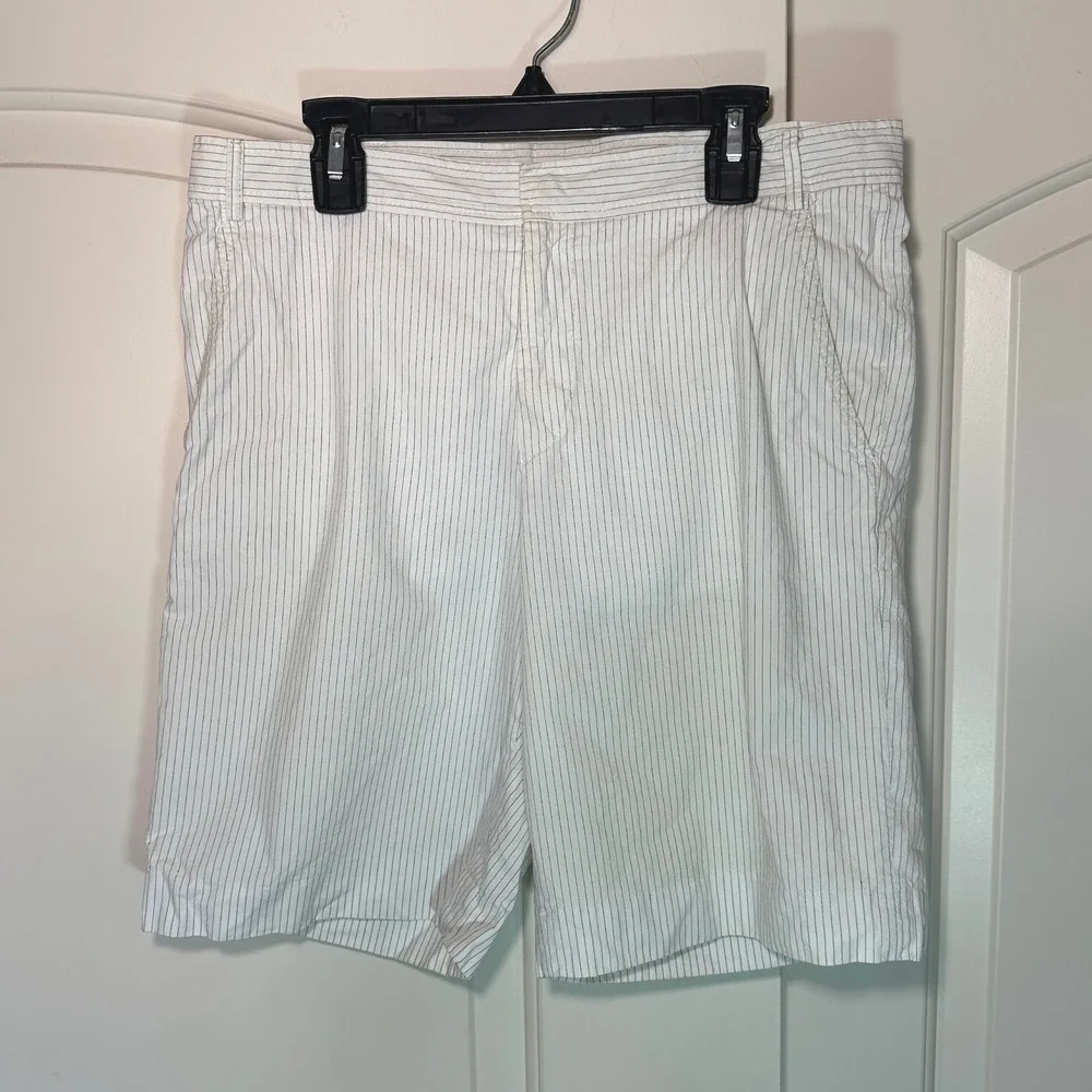 Miu Miu Women's White Pinstripe Cotton Shorts Bermuda 38‎ or XS Made in Italy